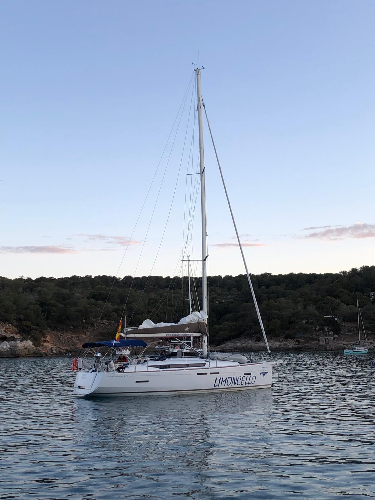 Sun Odyssey 419 — photo 1