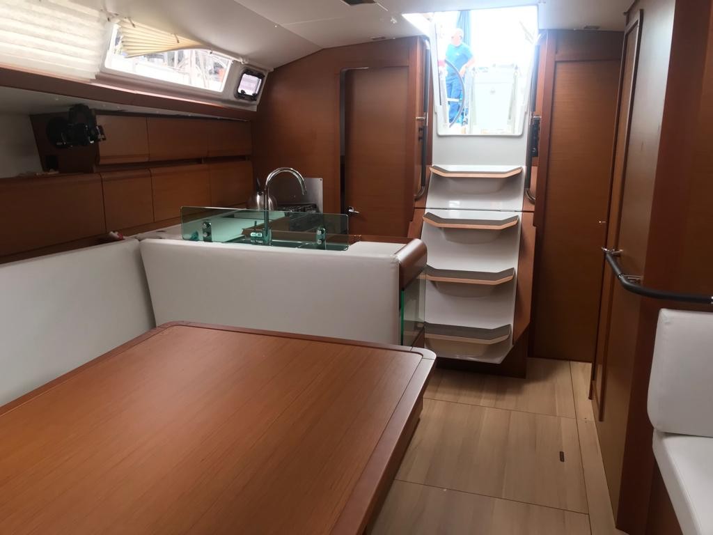 Sun Odyssey 419 — photo 4