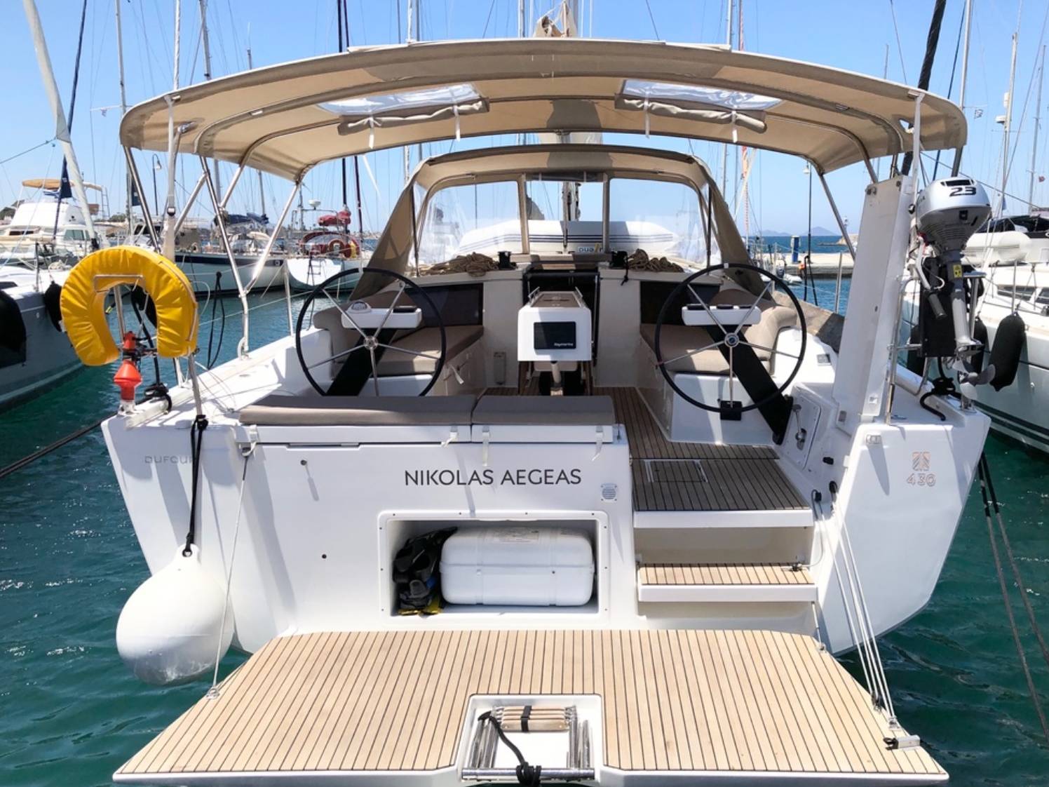 Dufour 430 Grand Large — photo 27