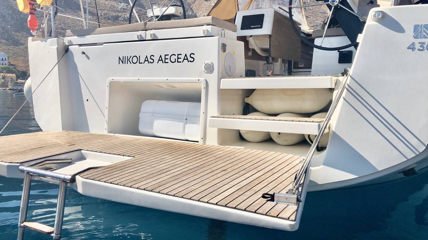 Dufour 430 Grand Large — photo 17