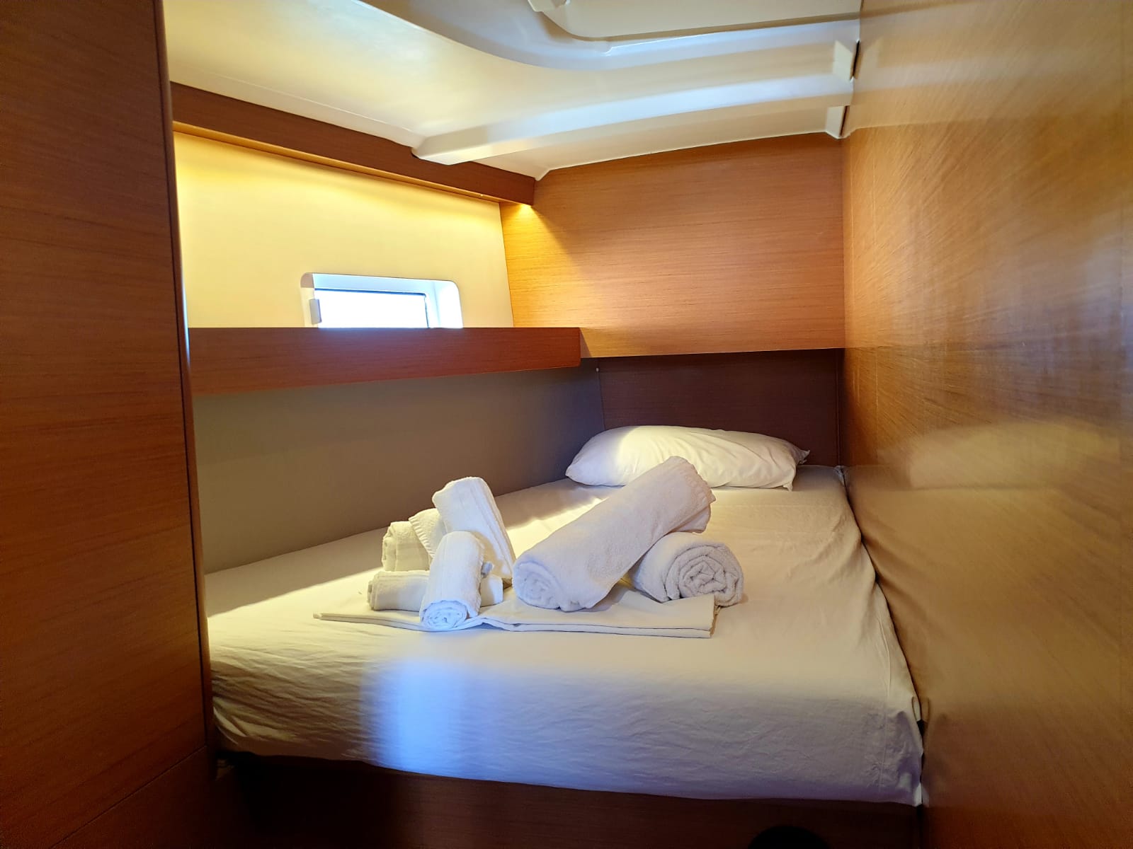 Sun Odyssey 490 — photo 7