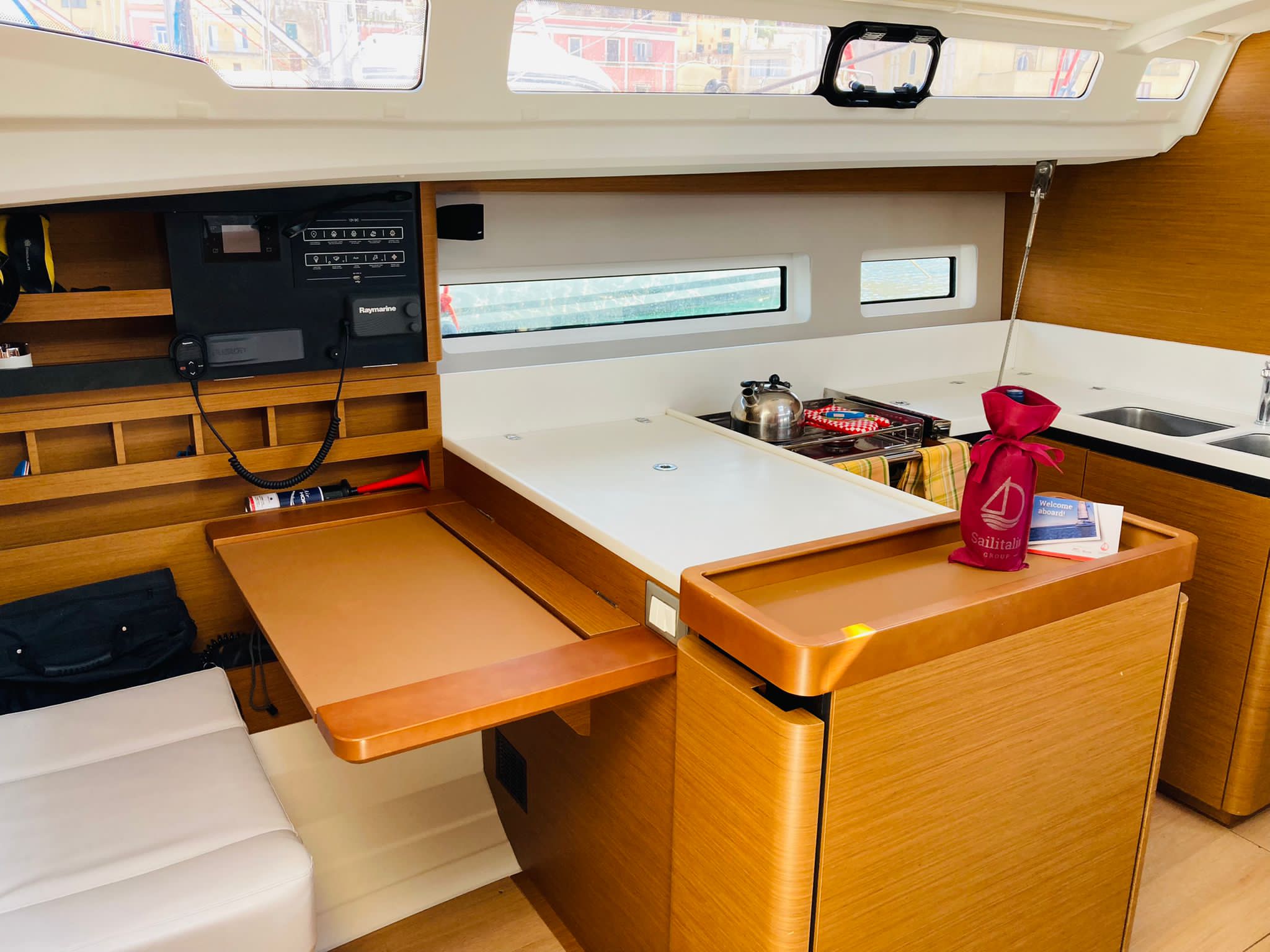 Sun Odyssey 440 — photo 2
