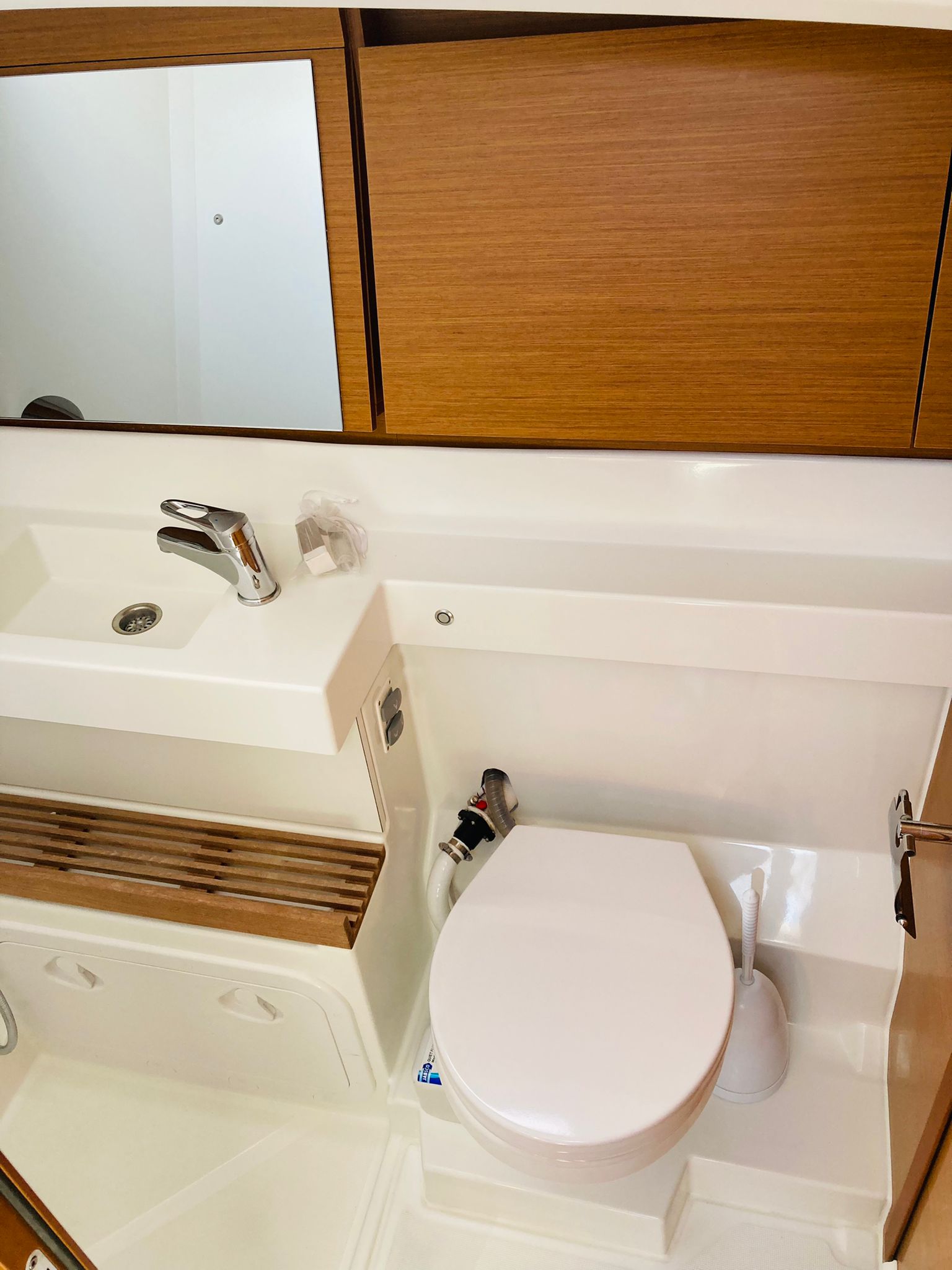 Sun Odyssey 440 — photo 4