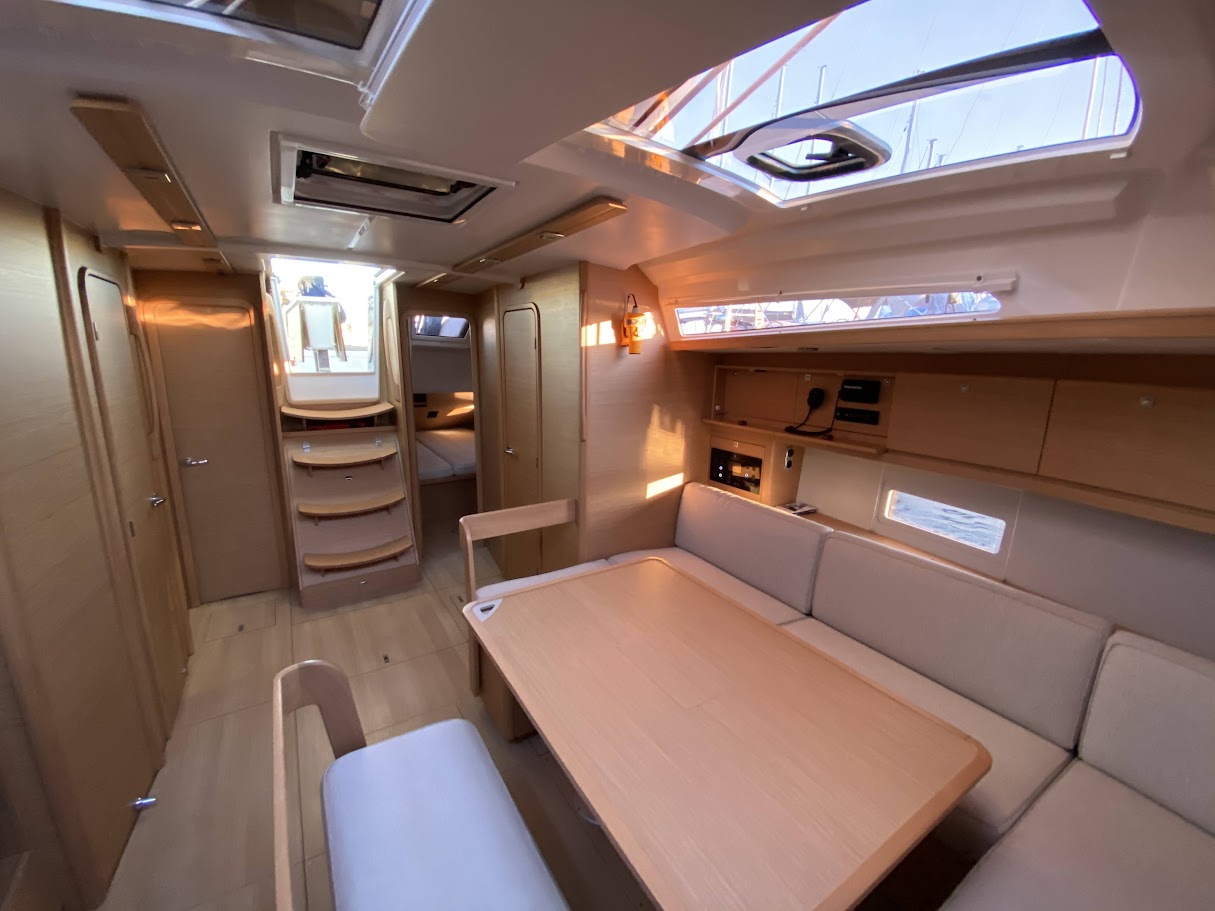 Dufour 430 Grand Large — photo 9