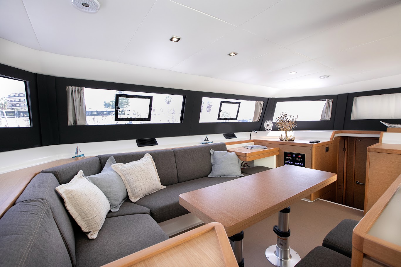 Dufour Catamaran 48 — photo 4