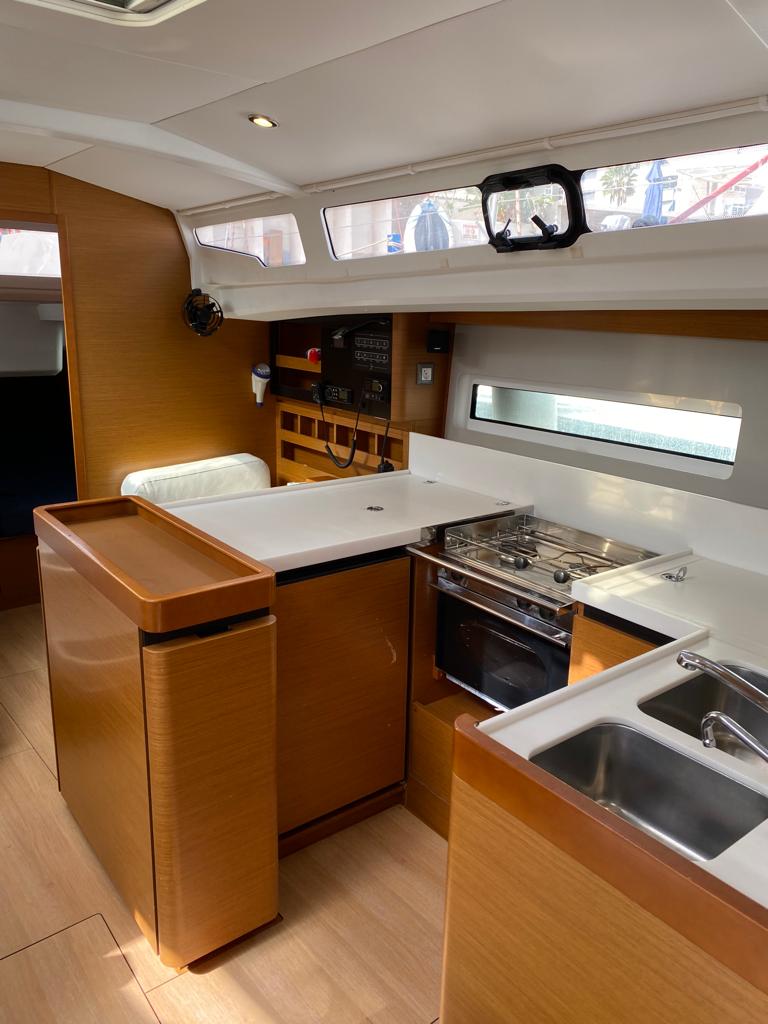 Sun Odyssey 440 — photo 16
