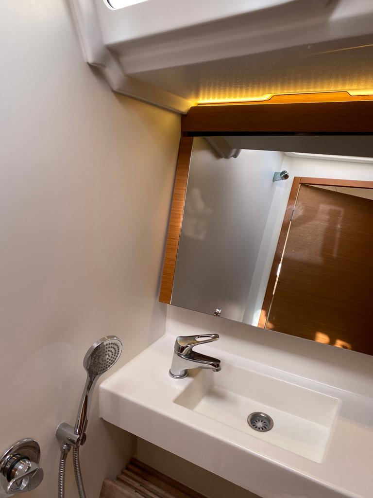 Sun Odyssey 440 — photo 2