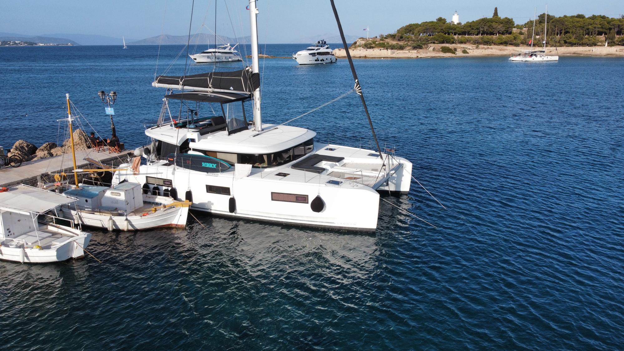 Lagoon 46 — photo 16