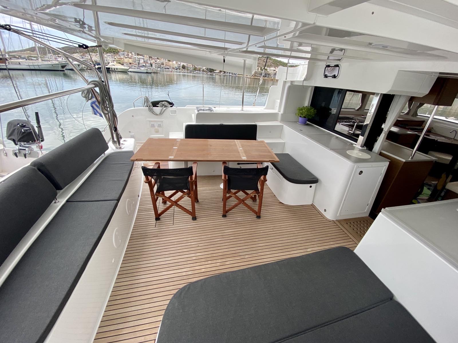 Lagoon 46 — photo 2