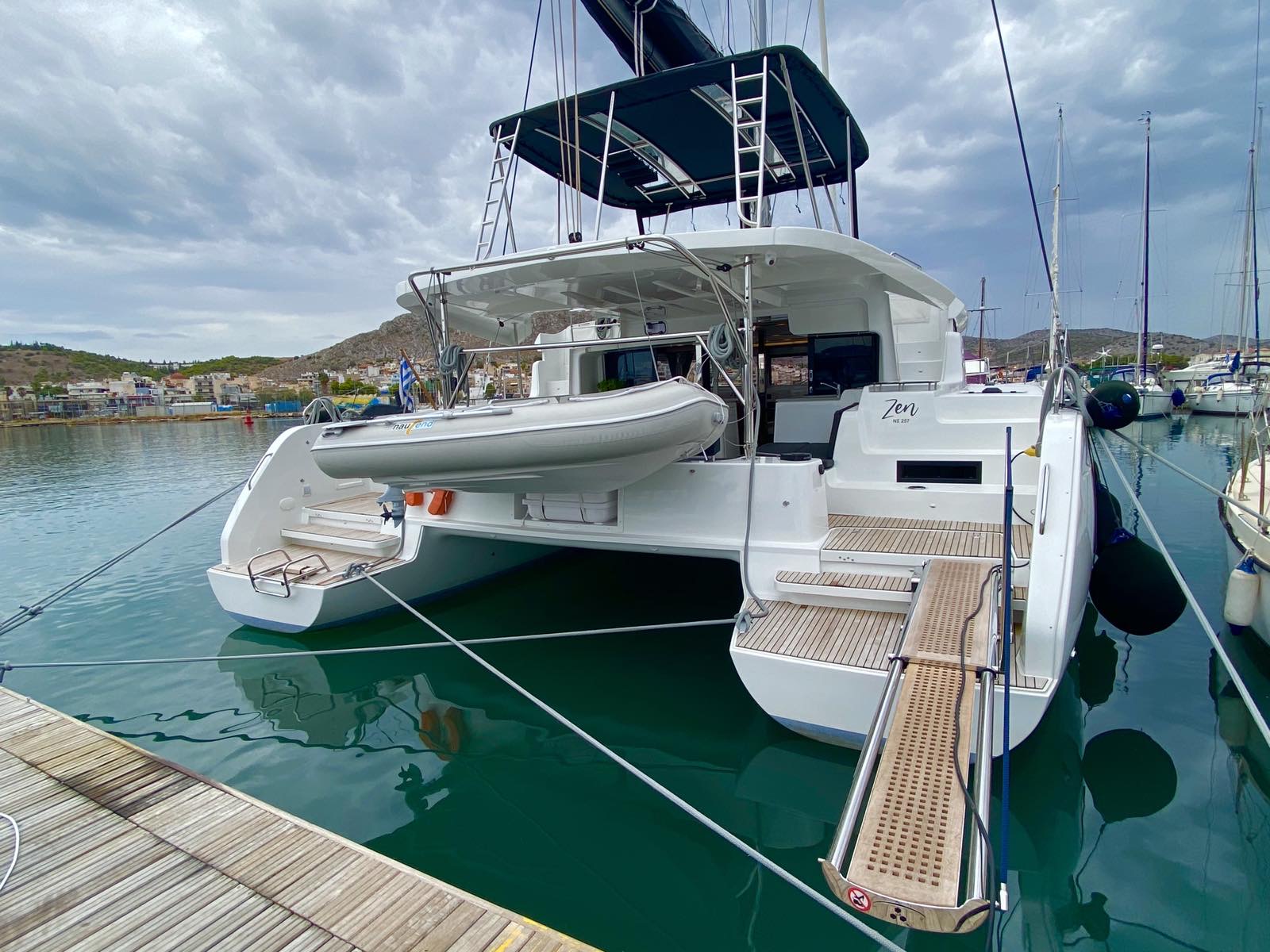 Lagoon 46 — photo 8