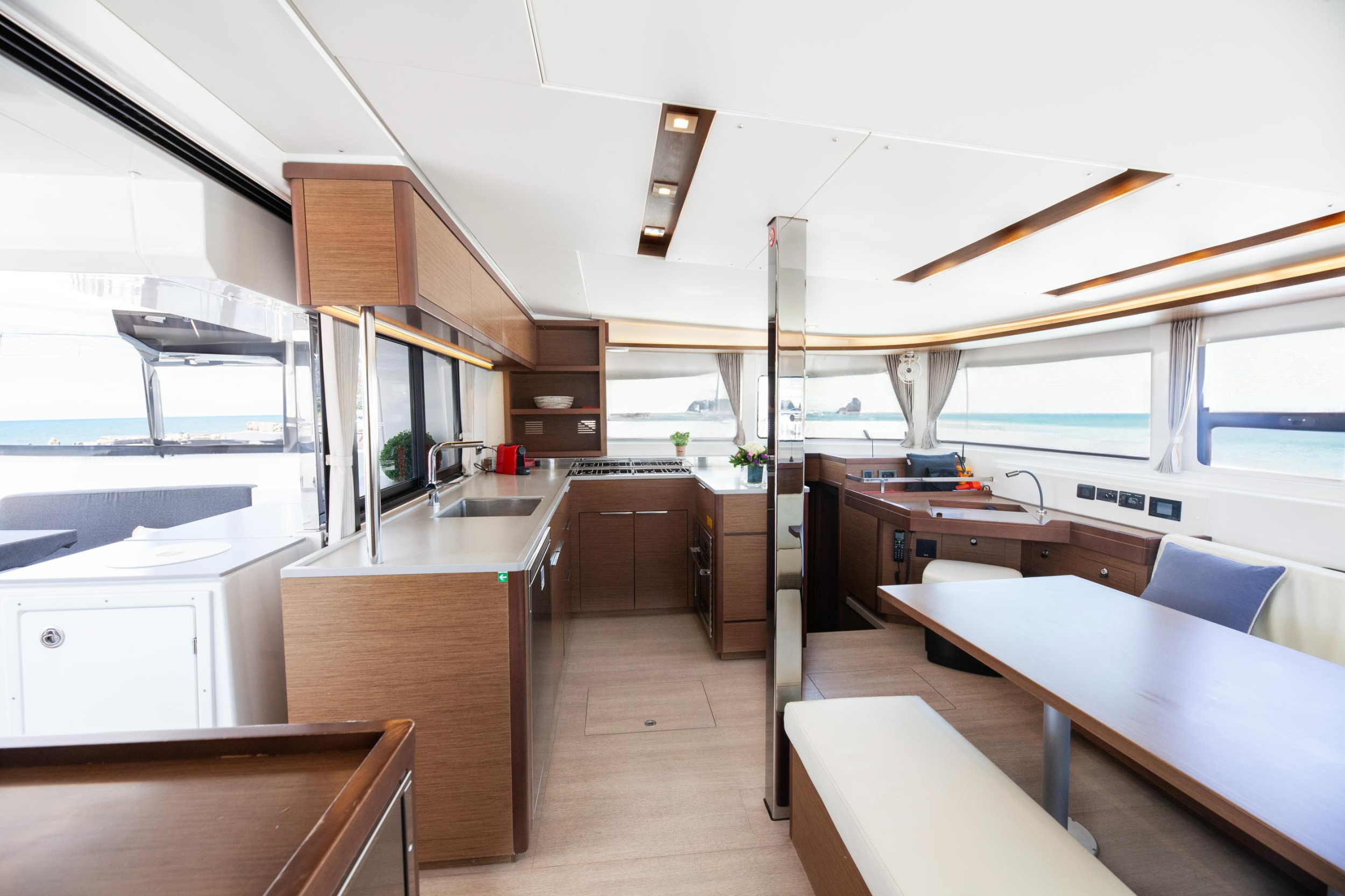 Lagoon 46 — photo 19