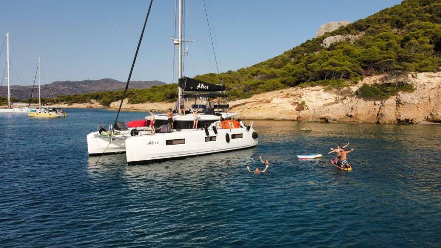 Lagoon 46 — photo 1