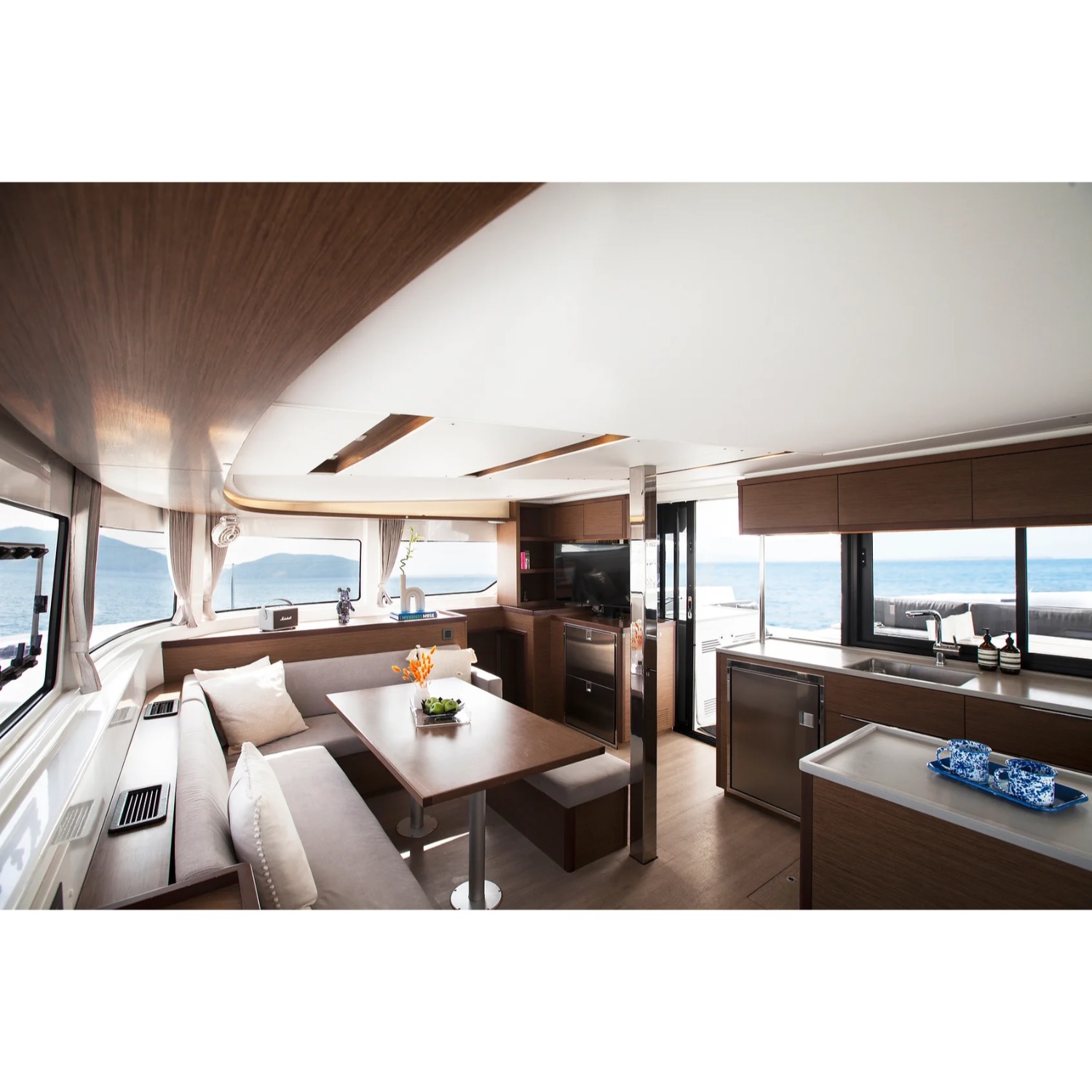 Lagoon 46 — photo 12