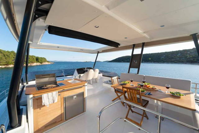 MY6 Maestro (48ft) — photo 2
