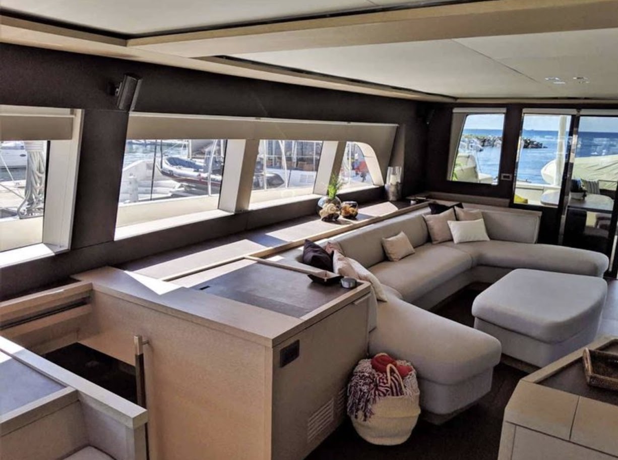 Lagoon 78 Crewed — photo 3