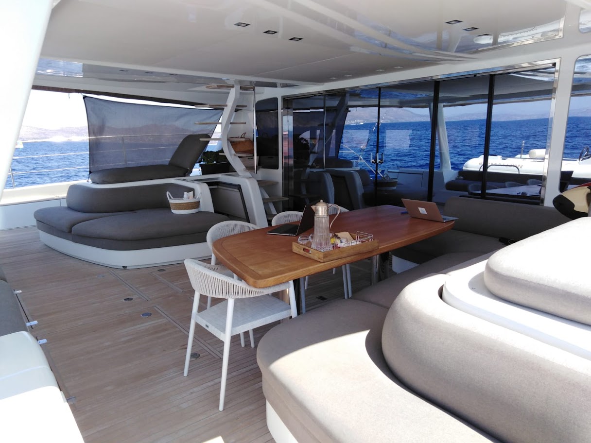 Lagoon 78 Crewed — photo 2