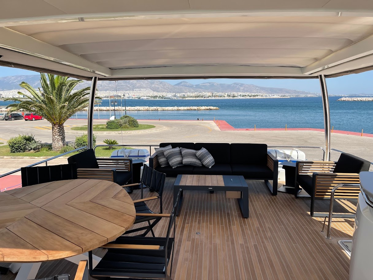 Lagoon 78 Crewed — photo 6