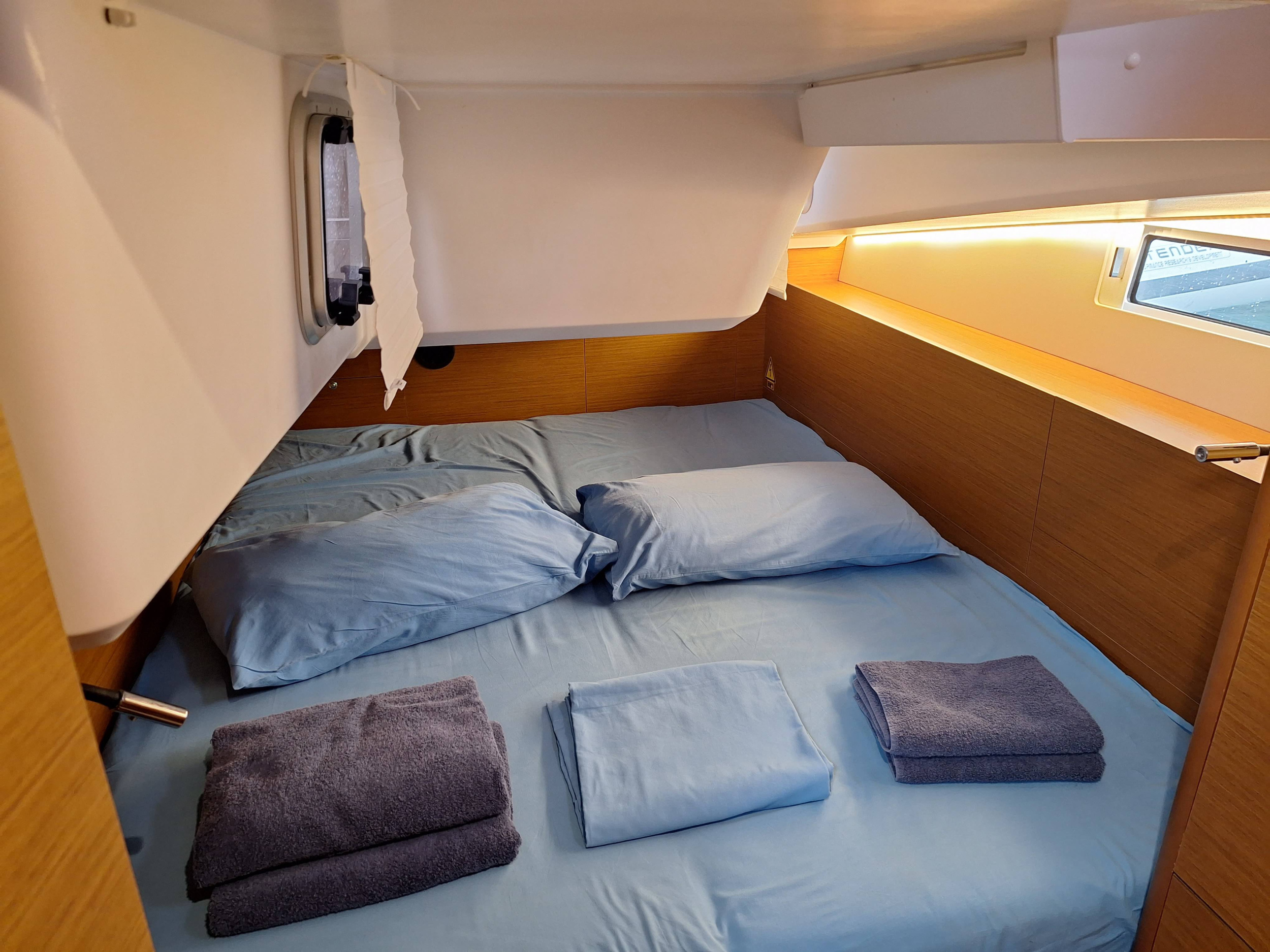 Sun Odyssey 490 — photo 2