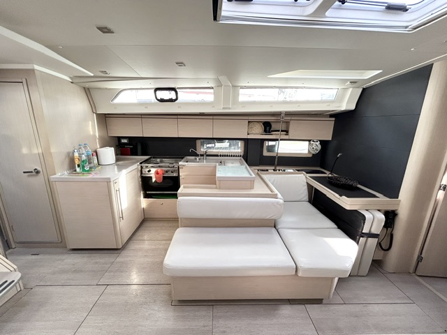 Oceanis 51.1 — photo 3