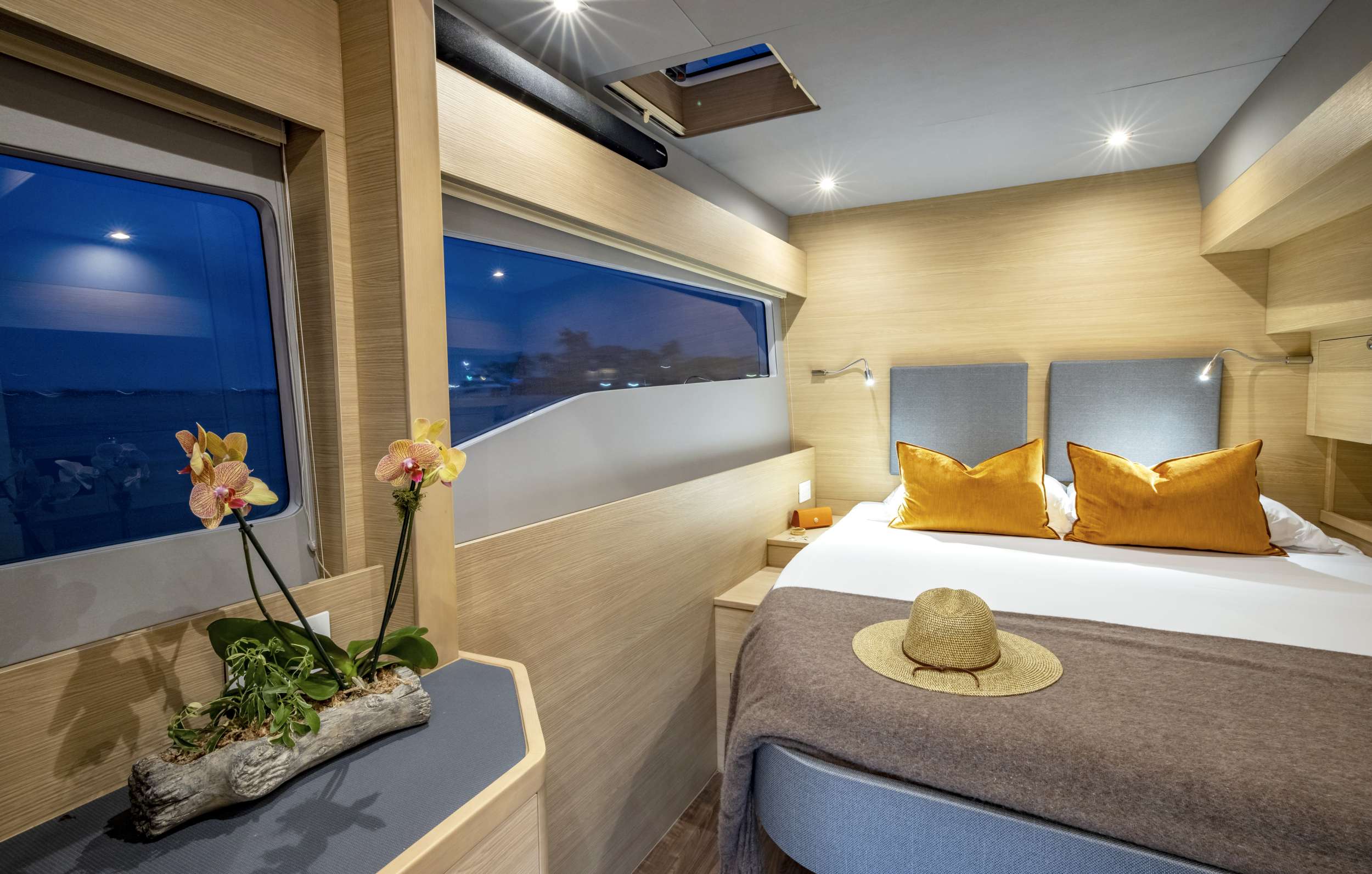 Aquila 54 — photo 2