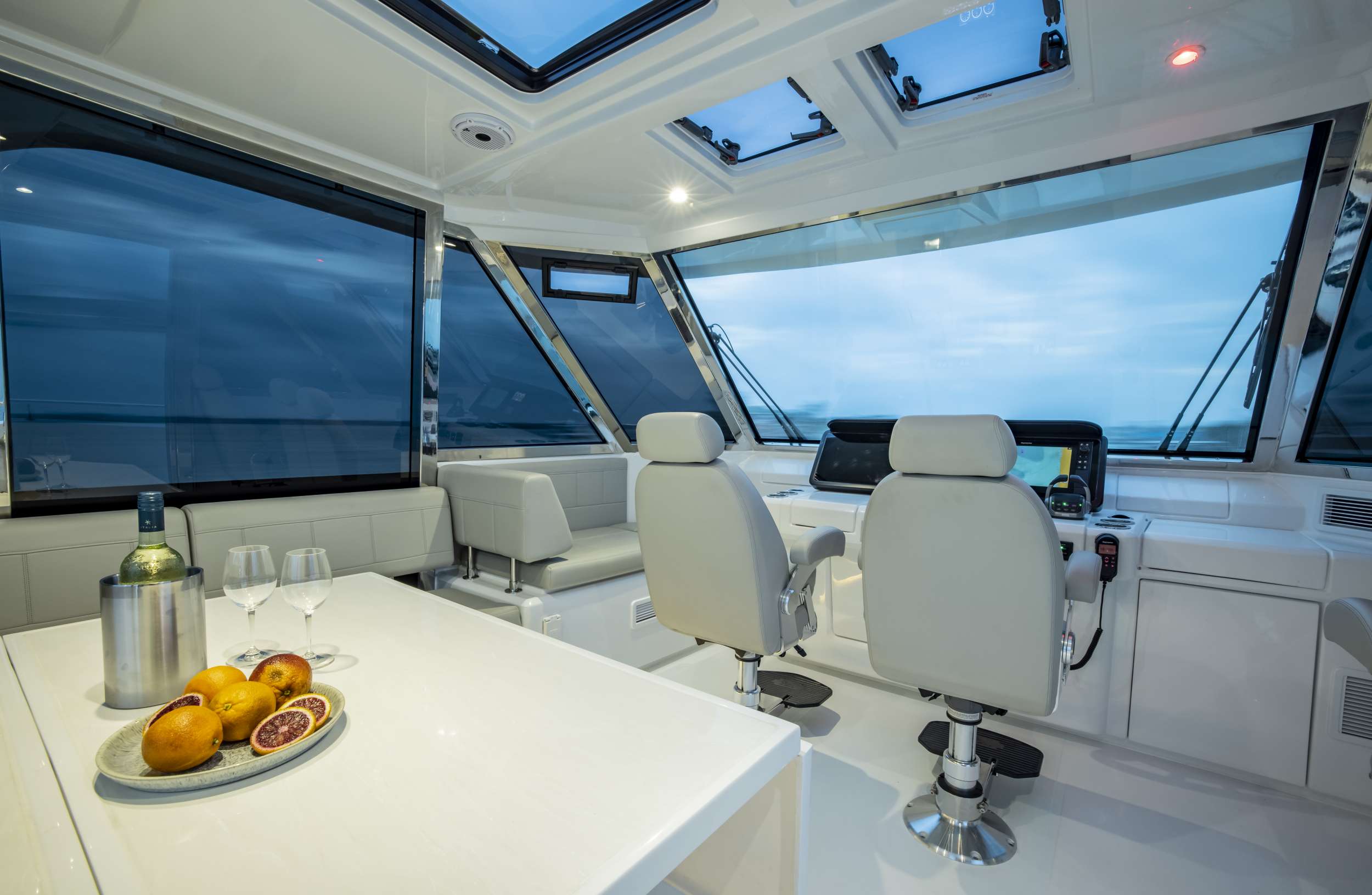 Aquila 54 — photo 7