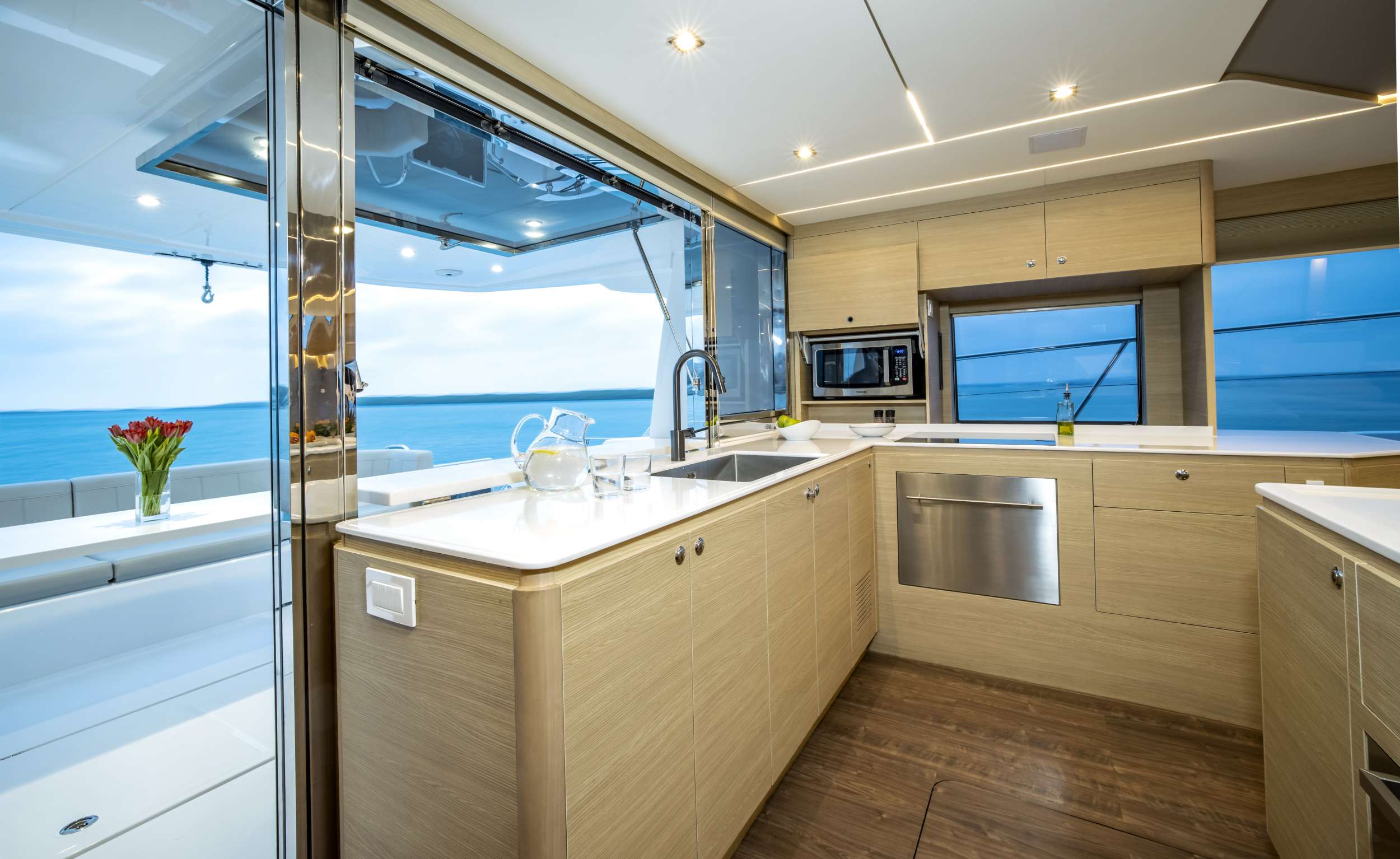 Aquila 54 — photo 6