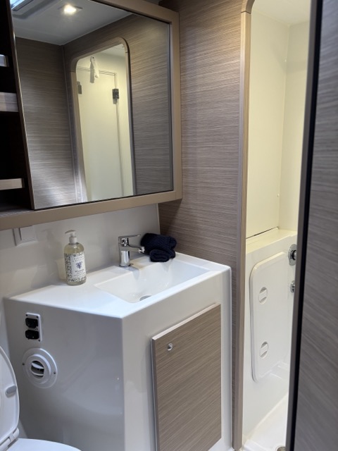Lagoon 42 — photo 21