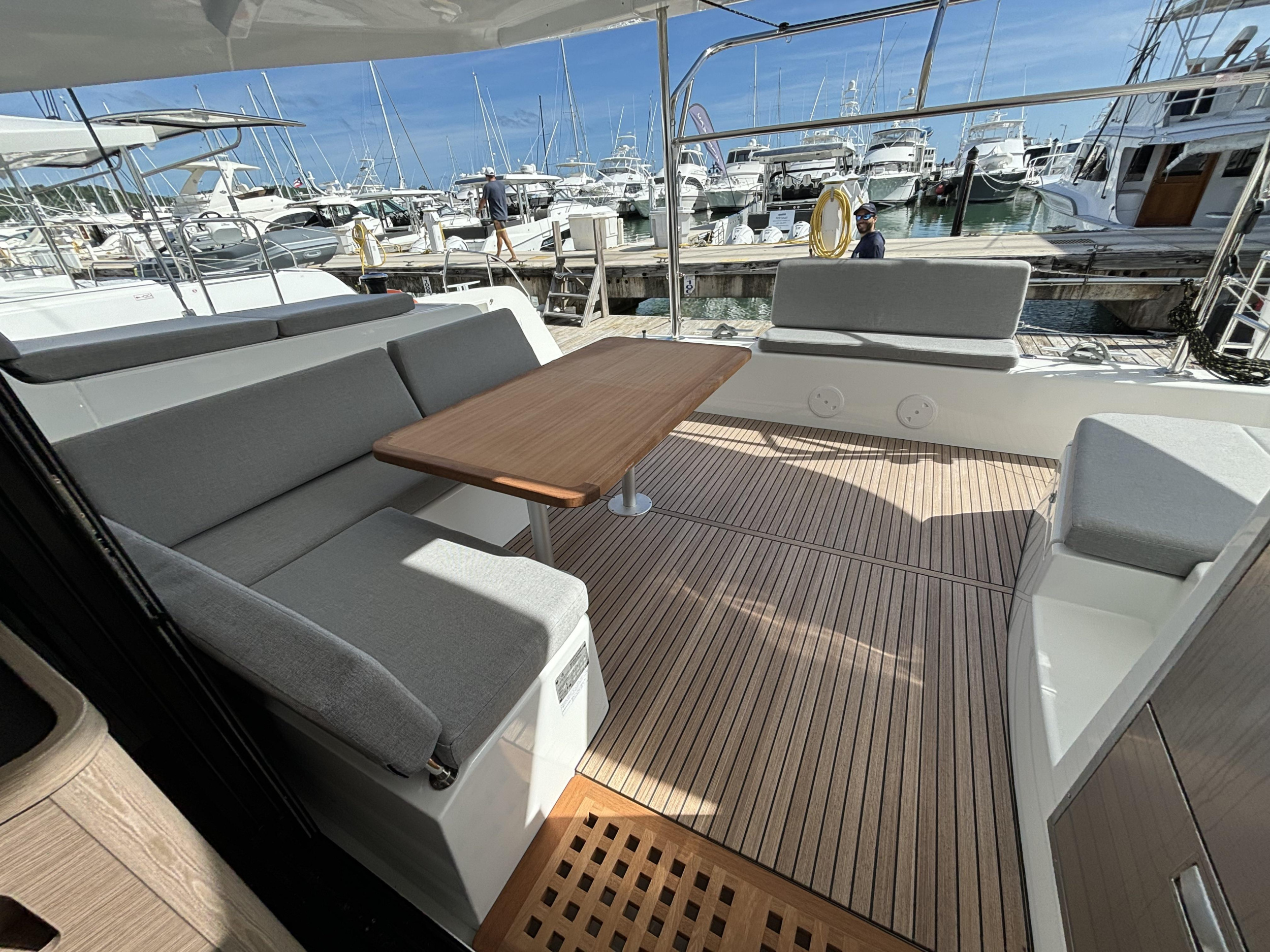 Lagoon 42 — photo 15