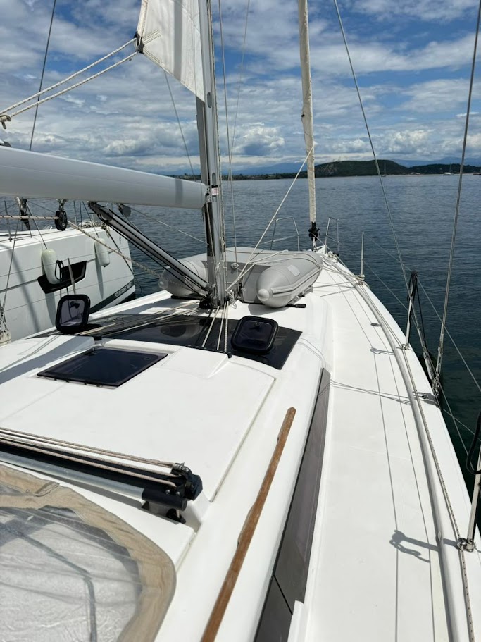 Dufour 390 — photo 2