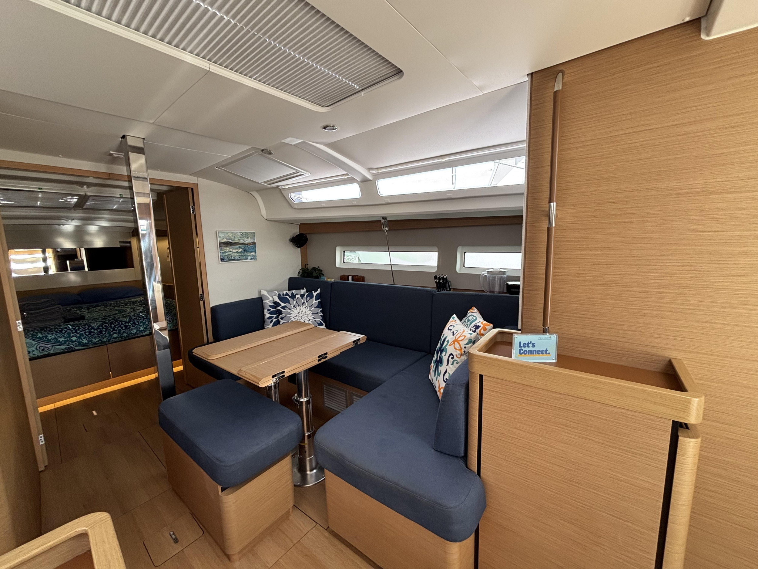 Sun Odyssey 440 — photo 2
