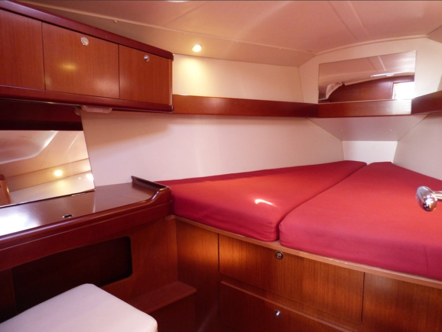 Oceanis 37 — photo 3