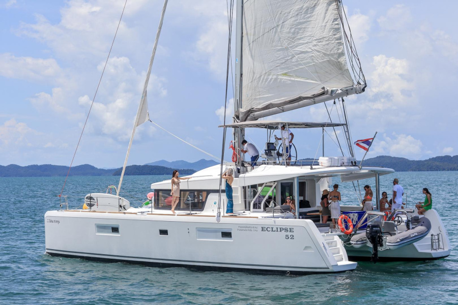 Lagoon 52 F — photo 4