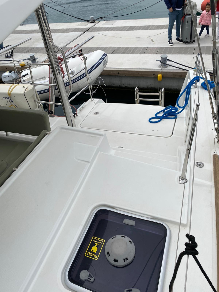 Lagoon 39 — photo 8