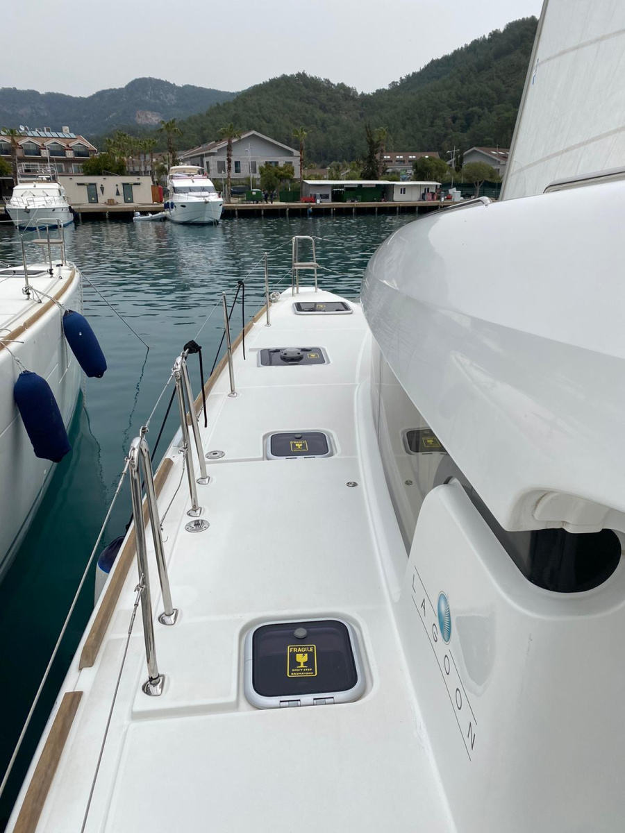 Lagoon 39 — photo 10