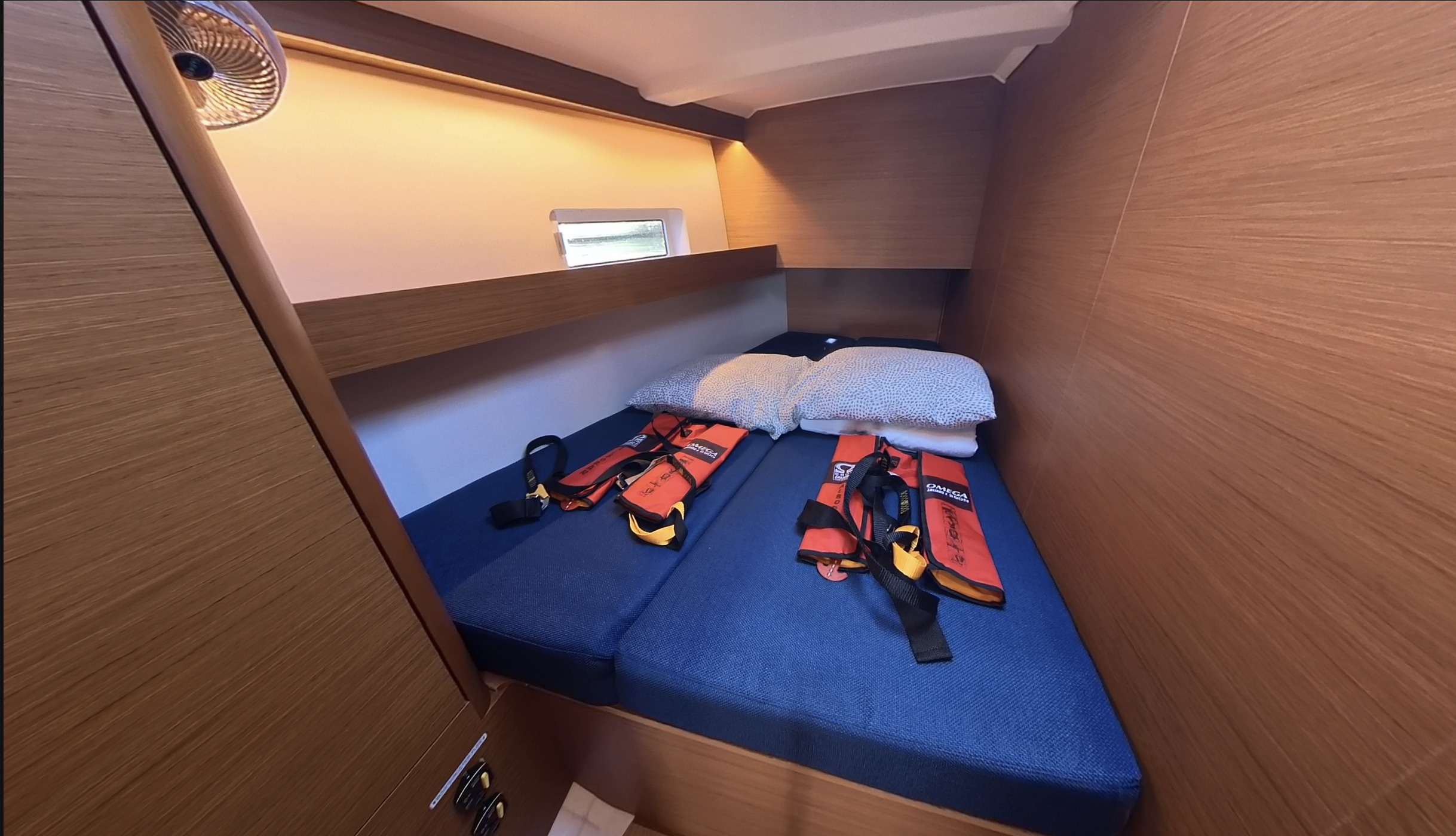 Sun Odyssey 490 — photo 10