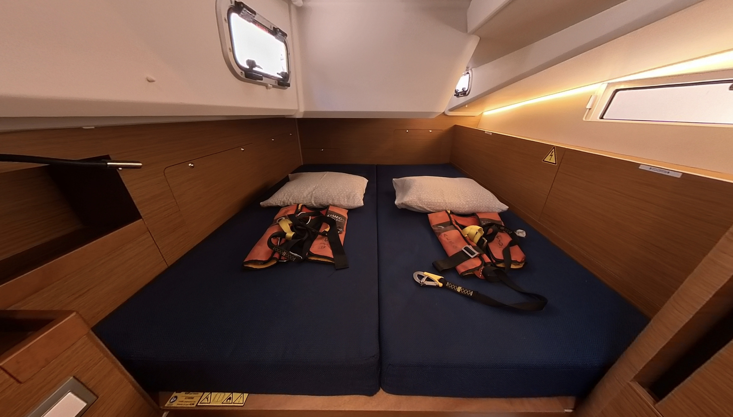 Sun Odyssey 490 — photo 9