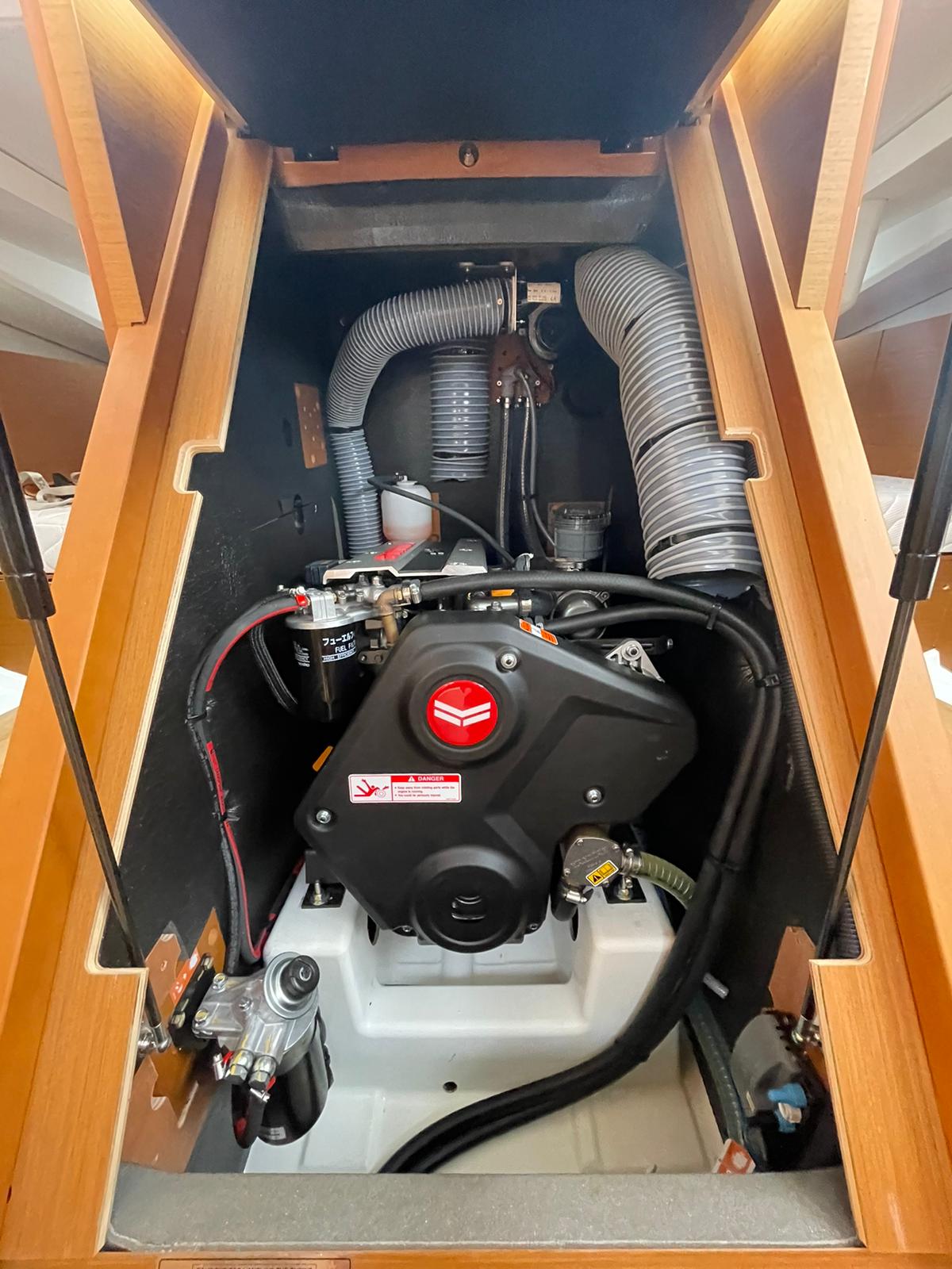 Sun Odyssey 440 — photo 9