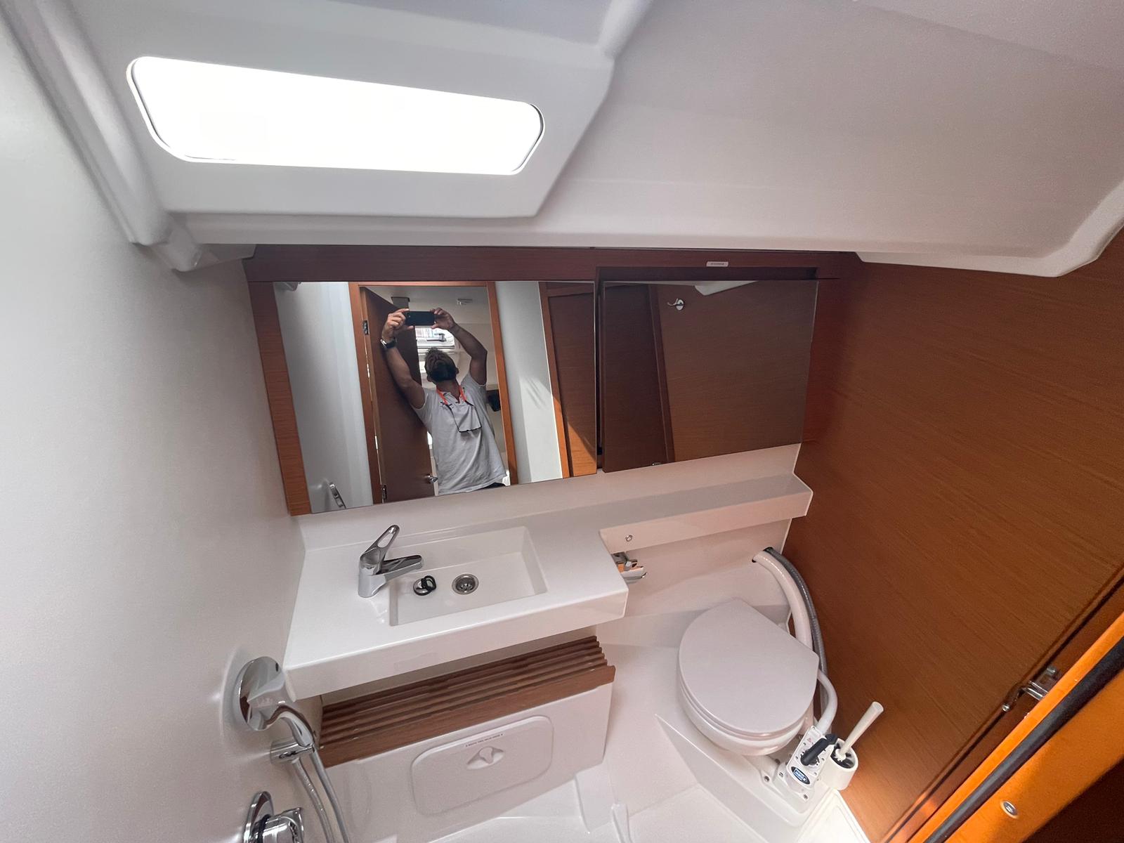 Sun Odyssey 440 — photo 19