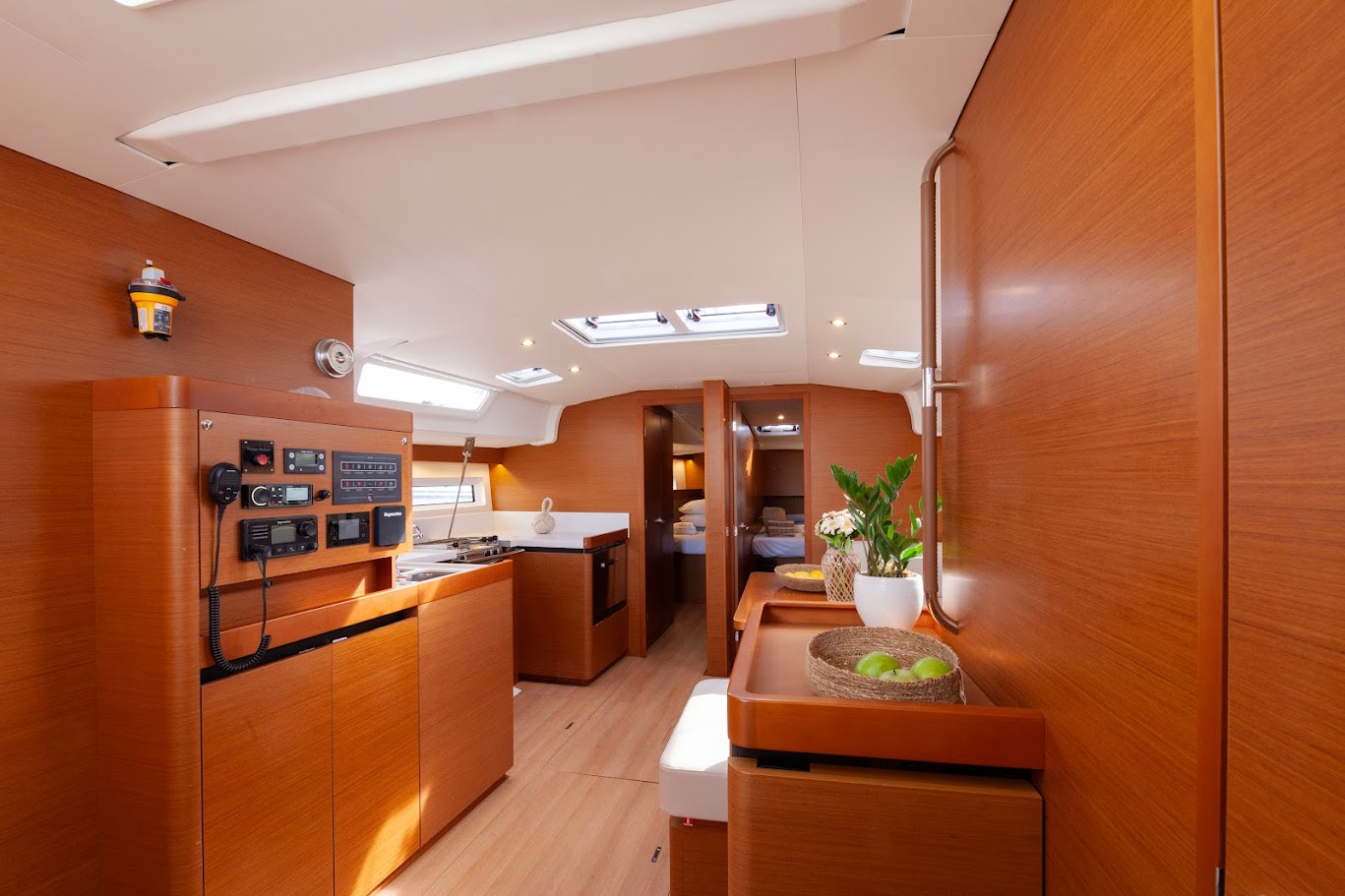 Sun Odyssey 490 — photo 7