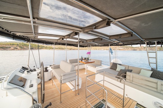 Lagoon 560 — photo 18