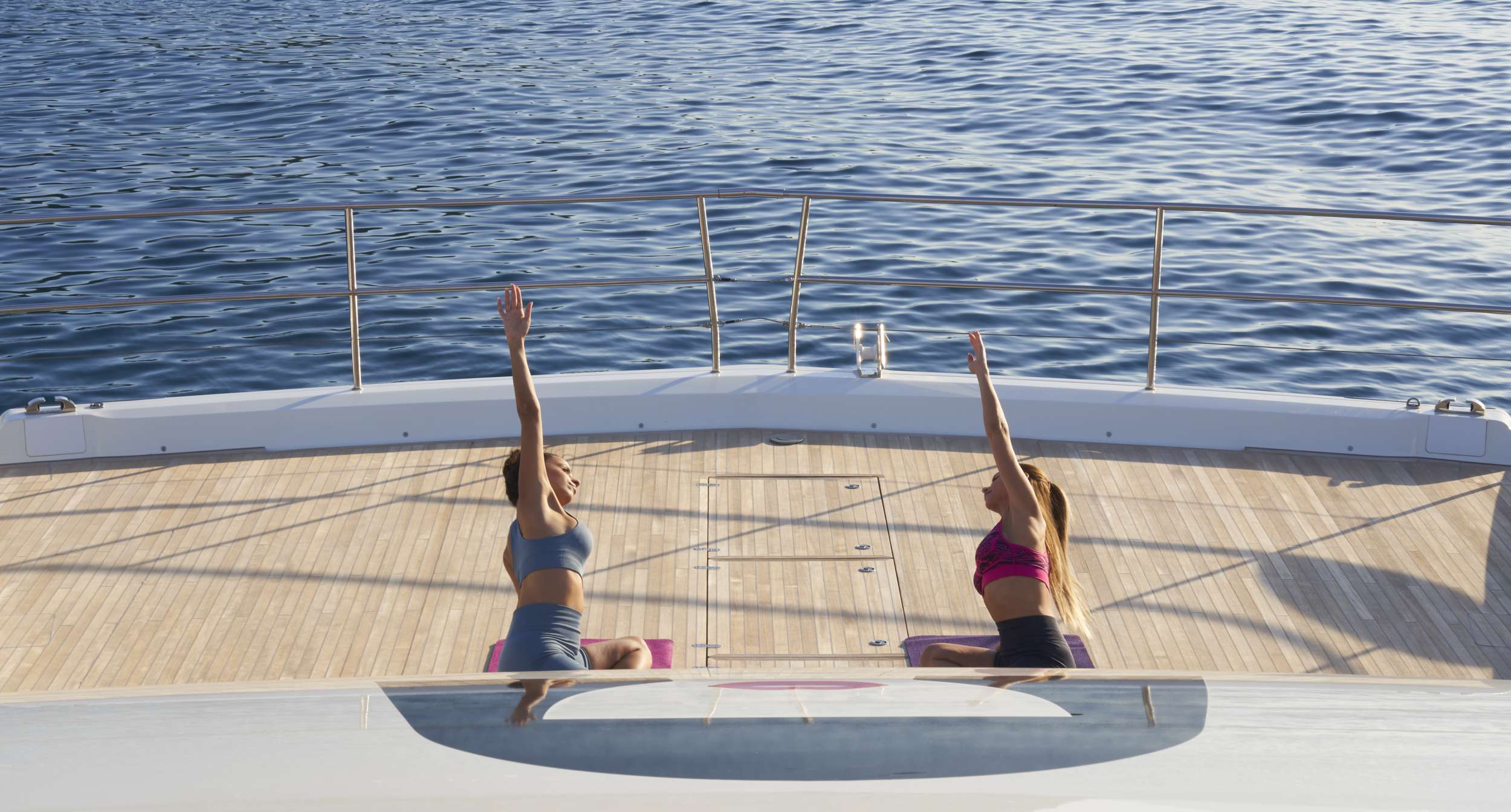 Lagoon 78 power crewed — photo 12