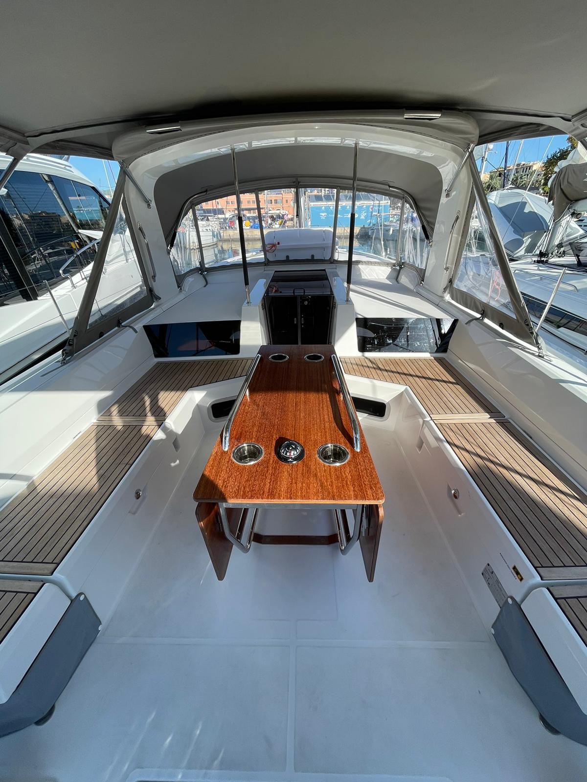 Oceanis 51.1 — photo 4