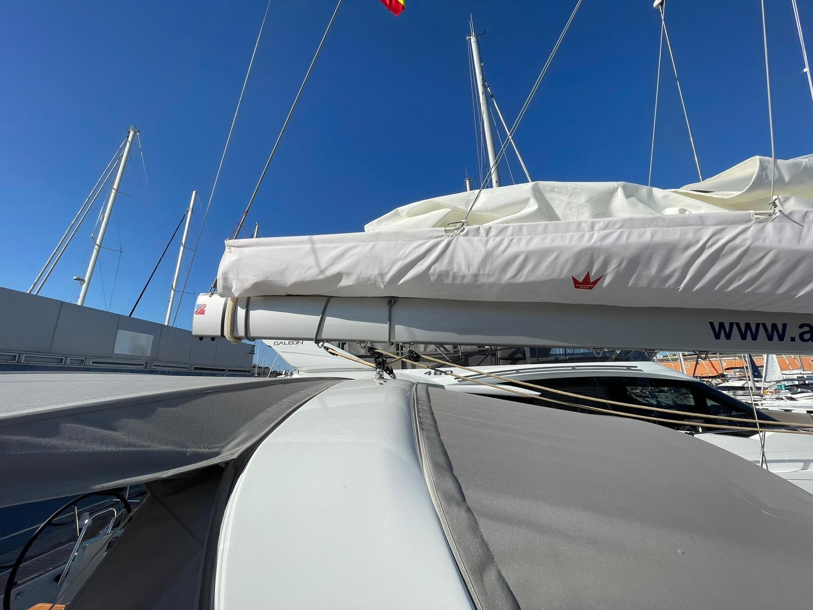 Oceanis 51.1 — photo 31