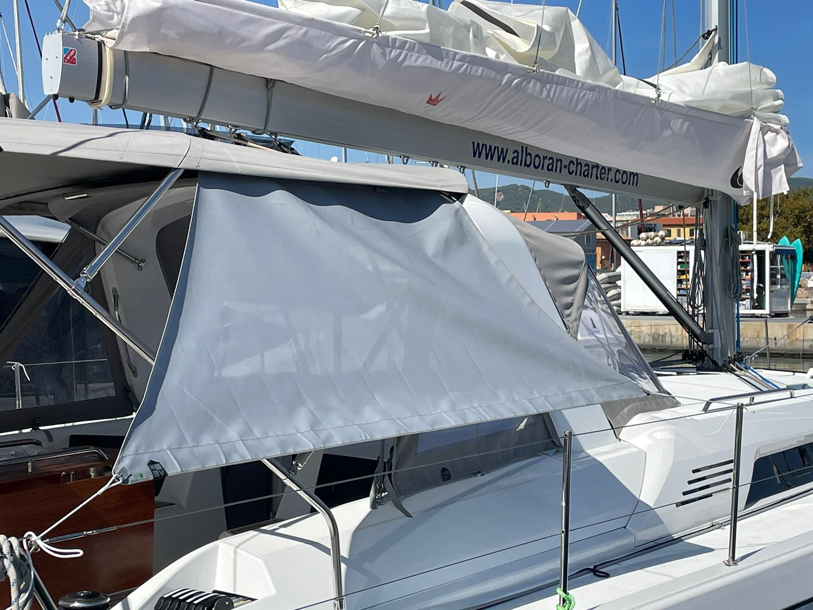 Oceanis 51.1 — photo 23