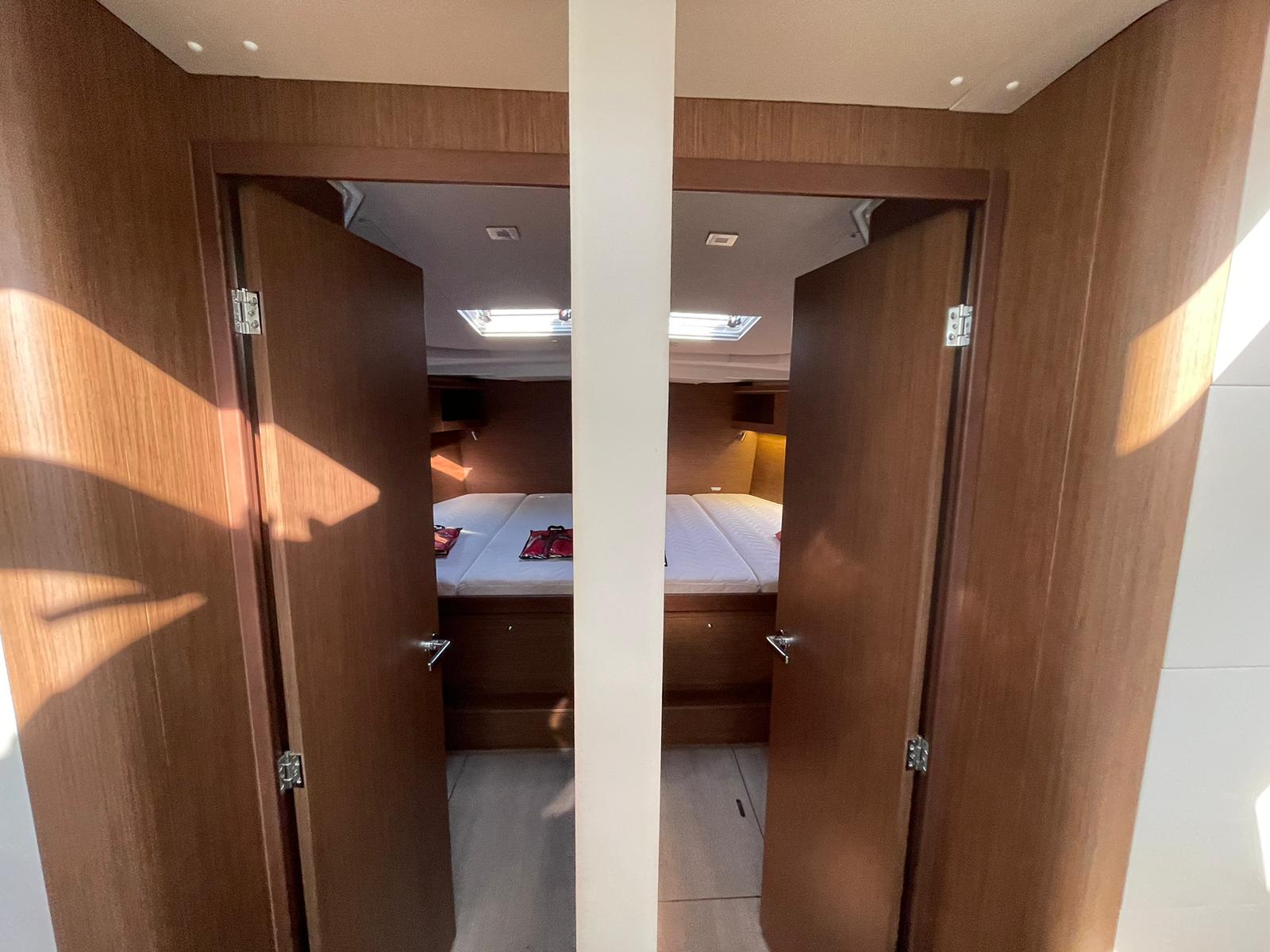 Oceanis 51.1 — photo 15