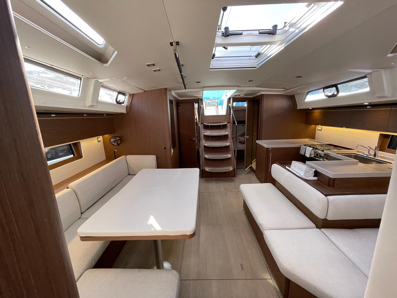 Oceanis 51.1 — photo 10