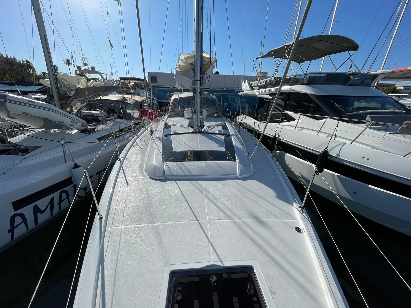 Oceanis 51.1 — photo 27