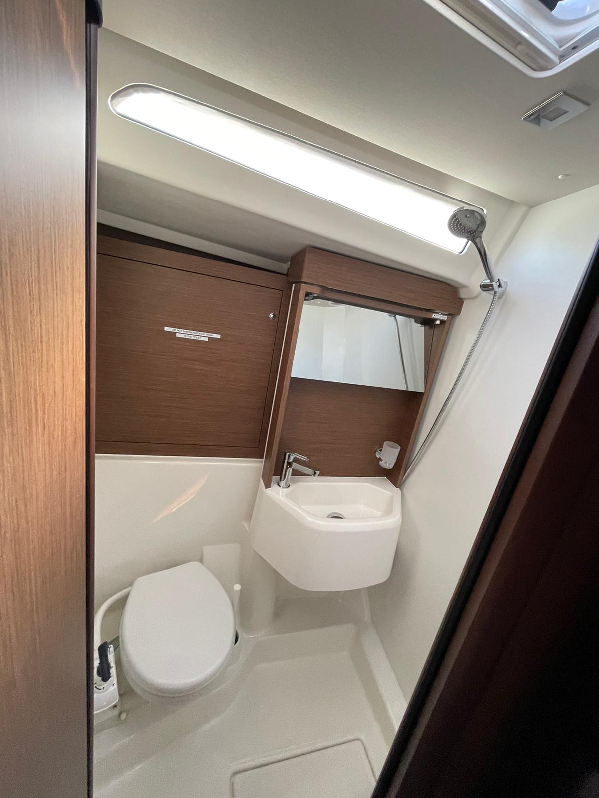Oceanis 51.1 — photo 13