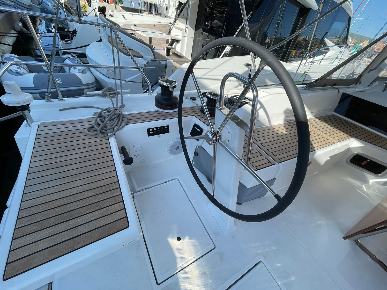 Oceanis 51.1 — photo 24