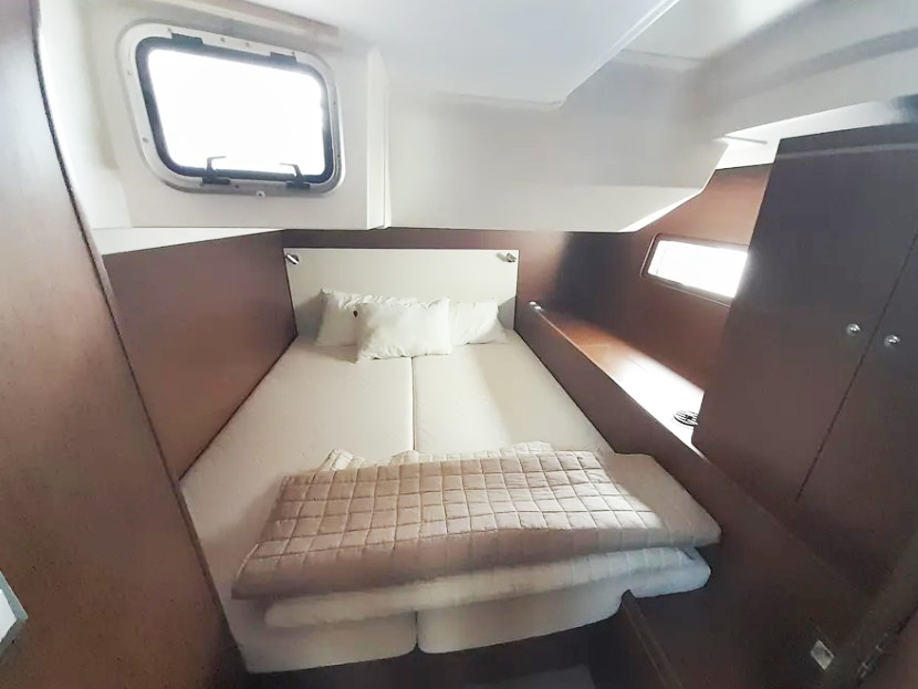 Oceanis 51.1 — photo 10